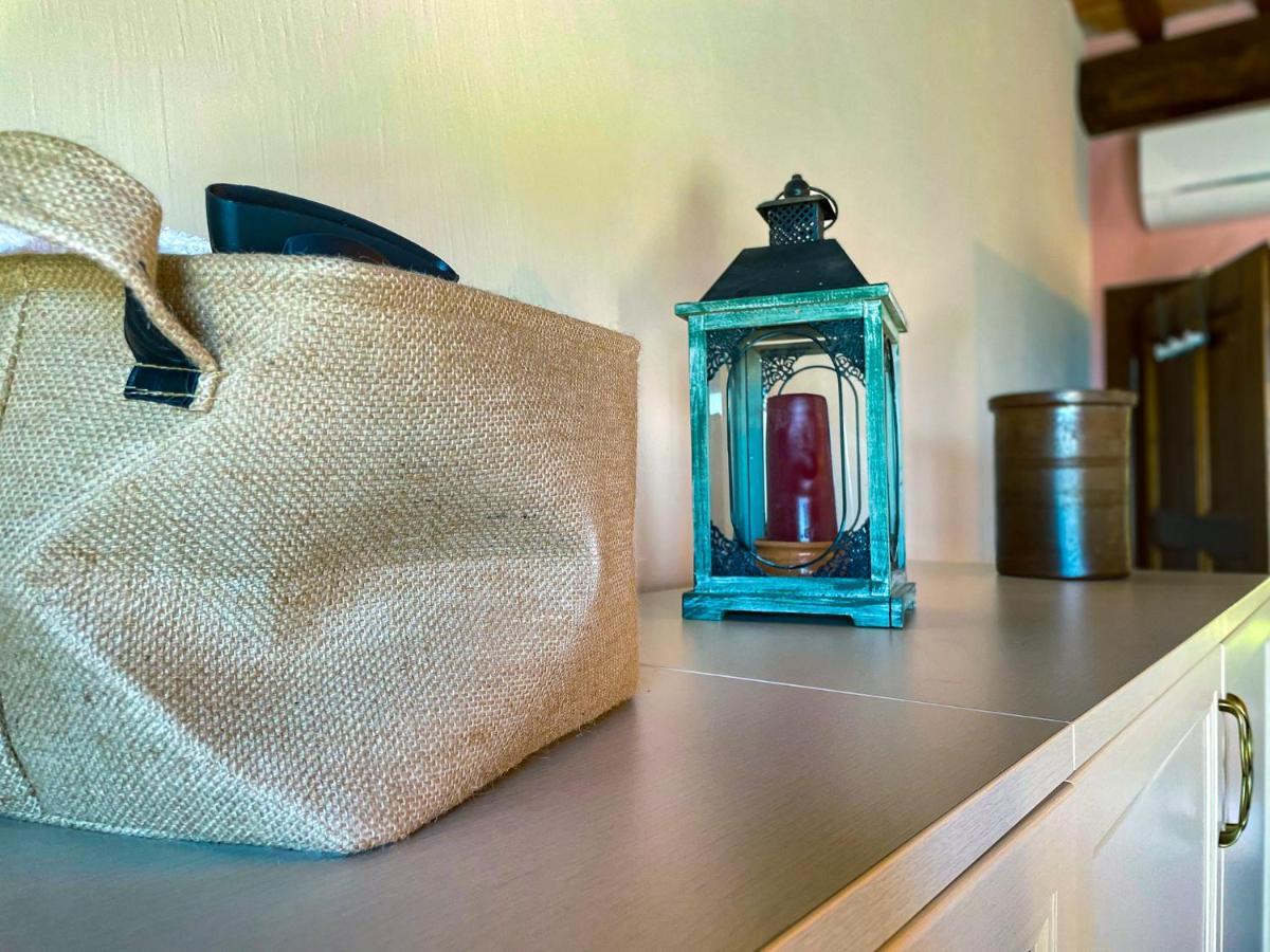 Di Colle In Colle - Agriturismo パッシニャーノ・スル・トラジメーノ エクステリア 写真