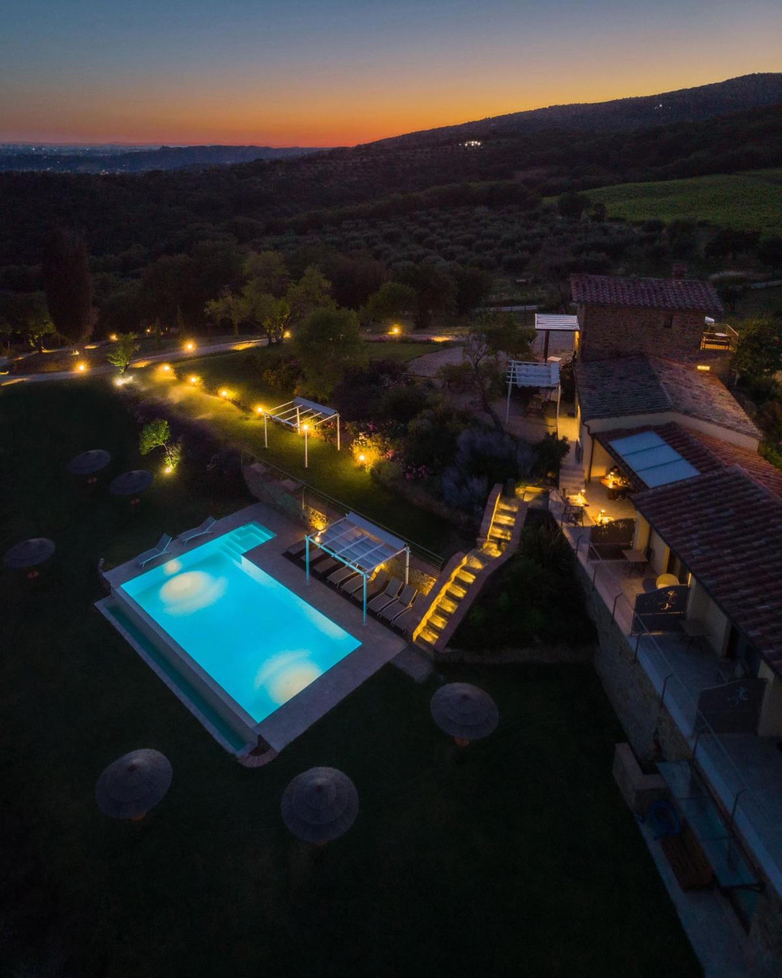 Di Colle In Colle - Agriturismo パッシニャーノ・スル・トラジメーノ エクステリア 写真