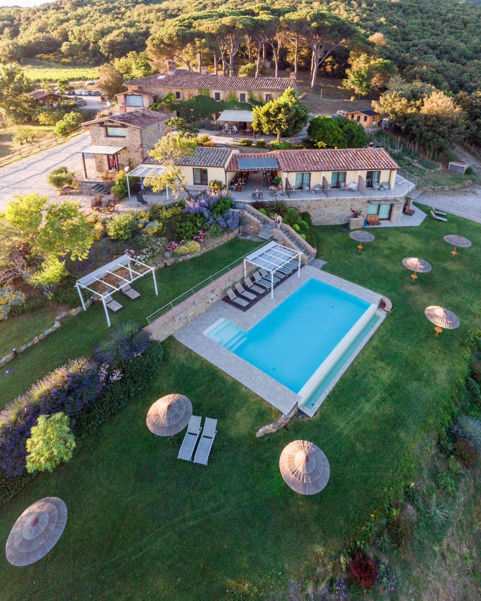 Di Colle In Colle - Agriturismo パッシニャーノ・スル・トラジメーノ エクステリア 写真