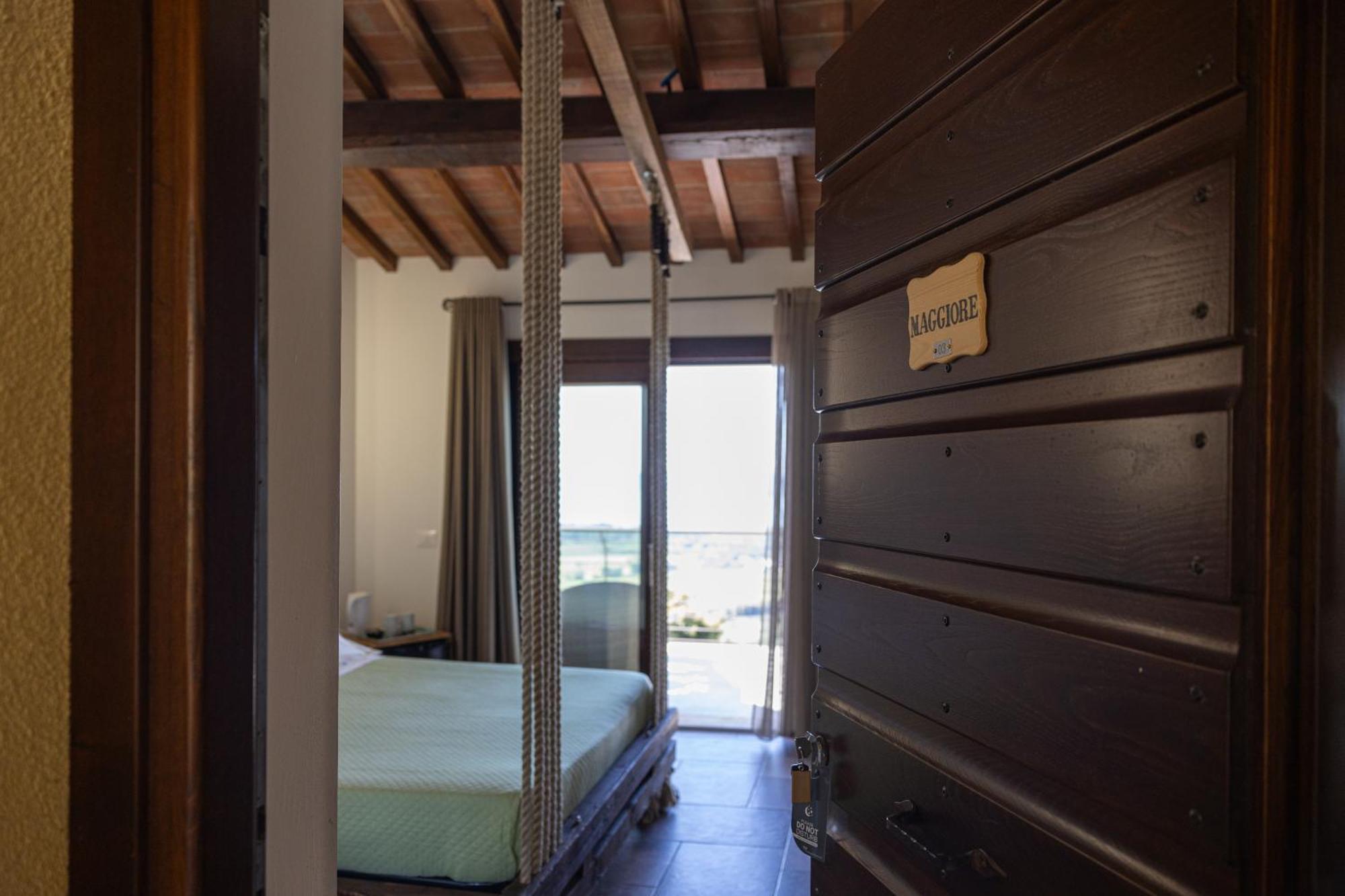 Di Colle In Colle - Agriturismo パッシニャーノ・スル・トラジメーノ エクステリア 写真